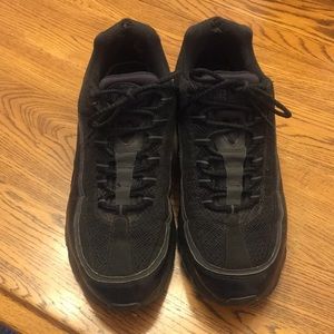 Nike Air Max 24/7 Black Out Mens SZ 11